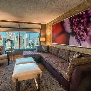 Executive Two Queen Suite